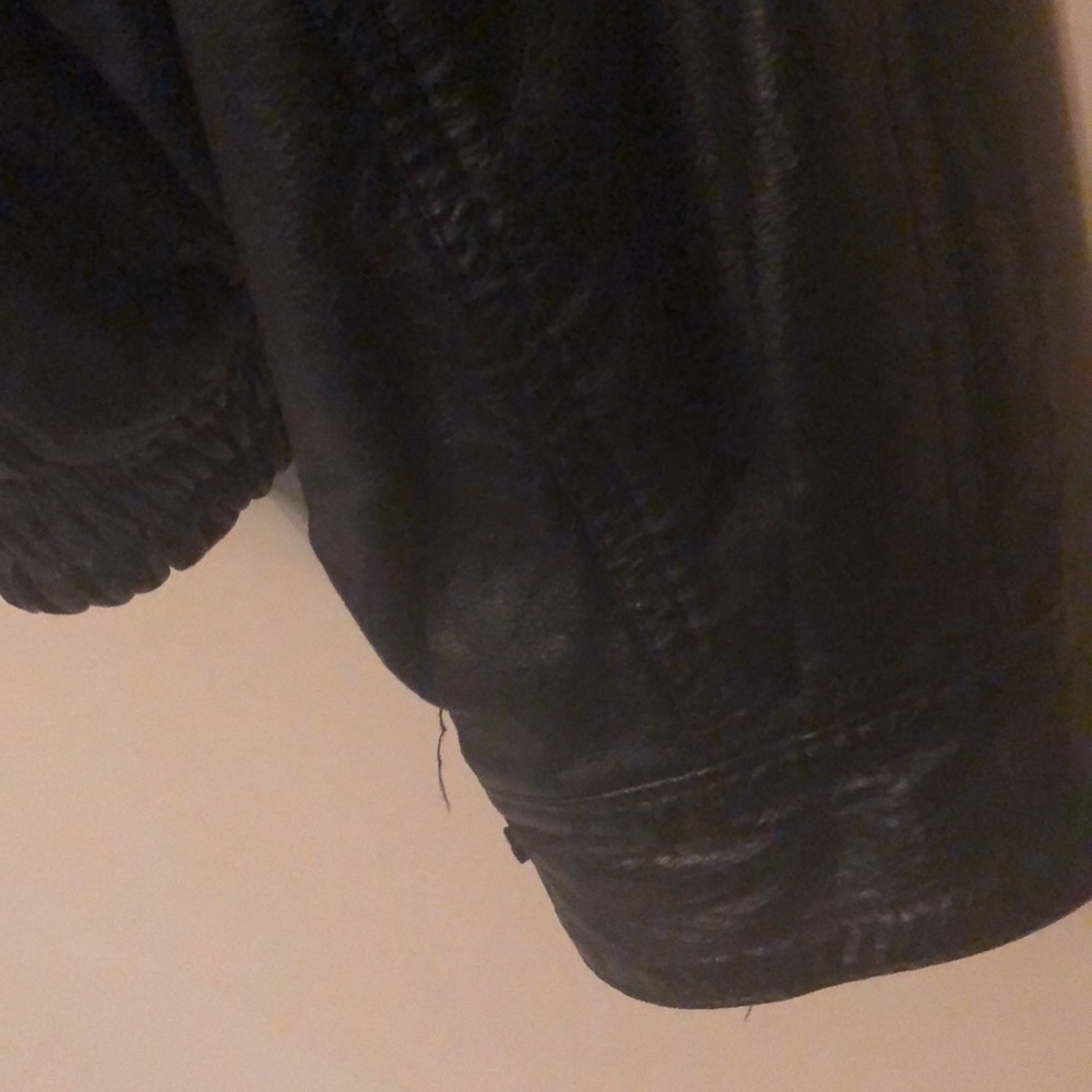 Leather Jacket for Men. - Picture 3 of 4